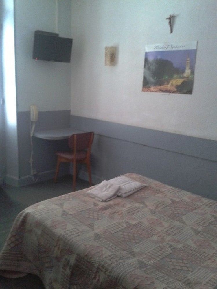 Hotel De Geneve Lourdes Luaran gambar